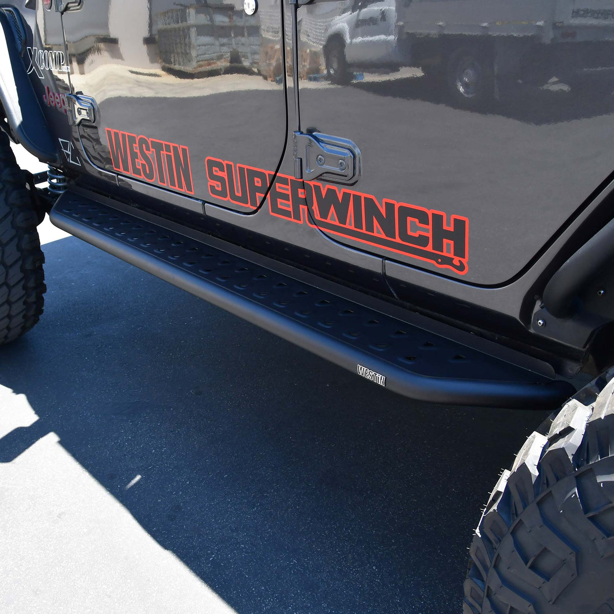 Westin Outlaw Running Boards 2018-2024 Jeep Wrangler JL 4dr