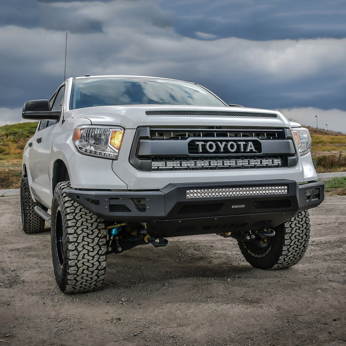 Westin Pro-Mod Front Bumper 2014-2021 Toyota Tundra