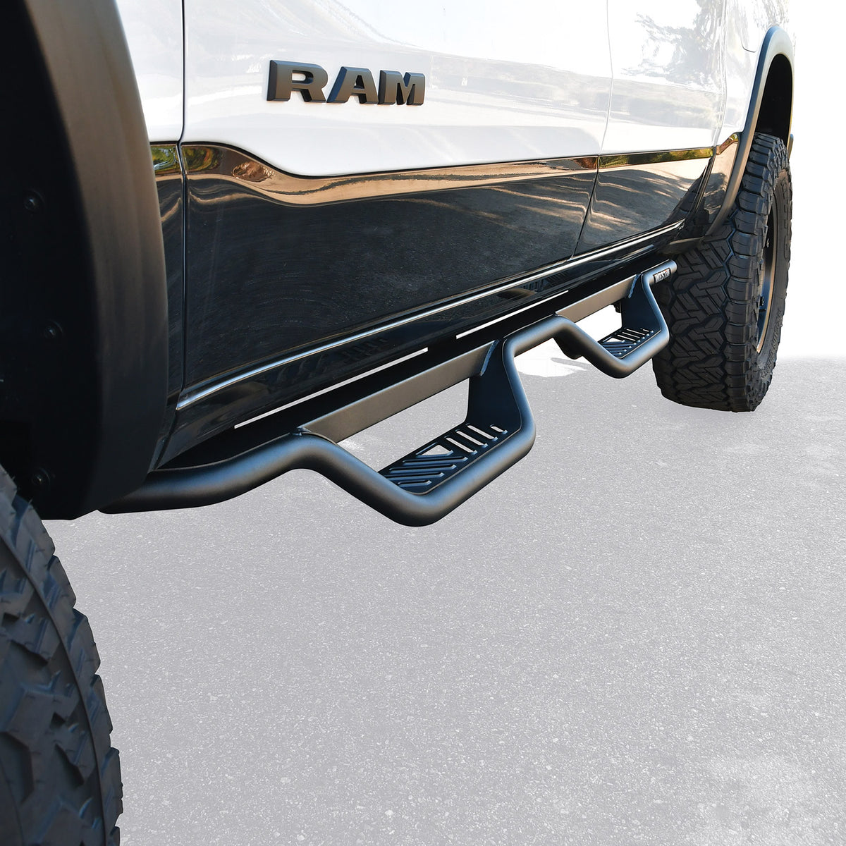 Westin Outlaw Drop Nerf Steps 2019-2024 Ram 1500 Crew Cab