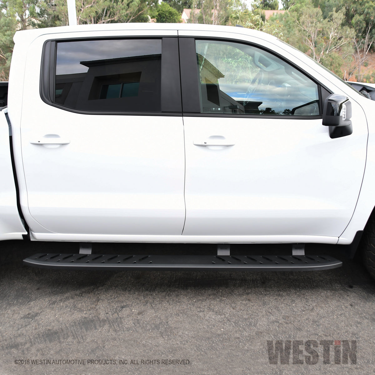 Westin Thrasher Running Boards 2019-2024 Chevy/GMC Silverado/Sierra 1500 Crew Cab