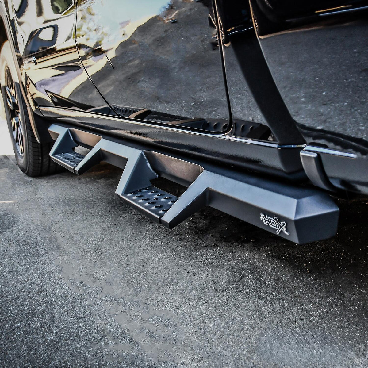 Westin HDX Drop Nerf Steps 2019-2024 Chevy/GMC Silverado/Sierra 1500 Double Cab