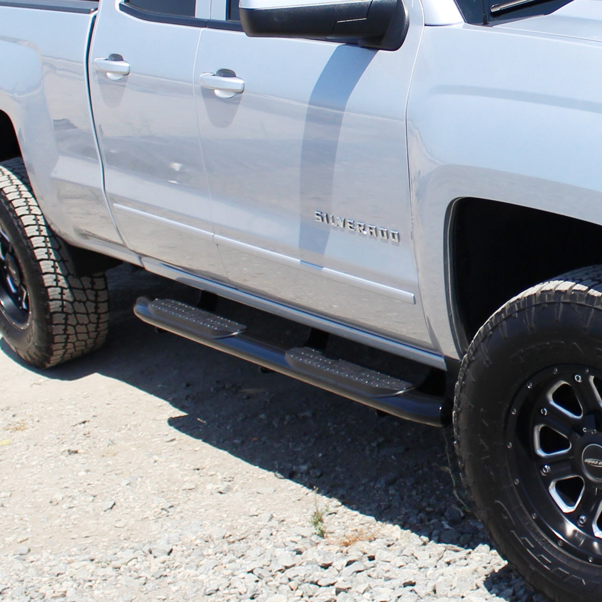 Westin PRO TRAXX 4 Nerf Steps 2014-2018 Chevy/GMC Silverado/Sierra 1500 Double Cab