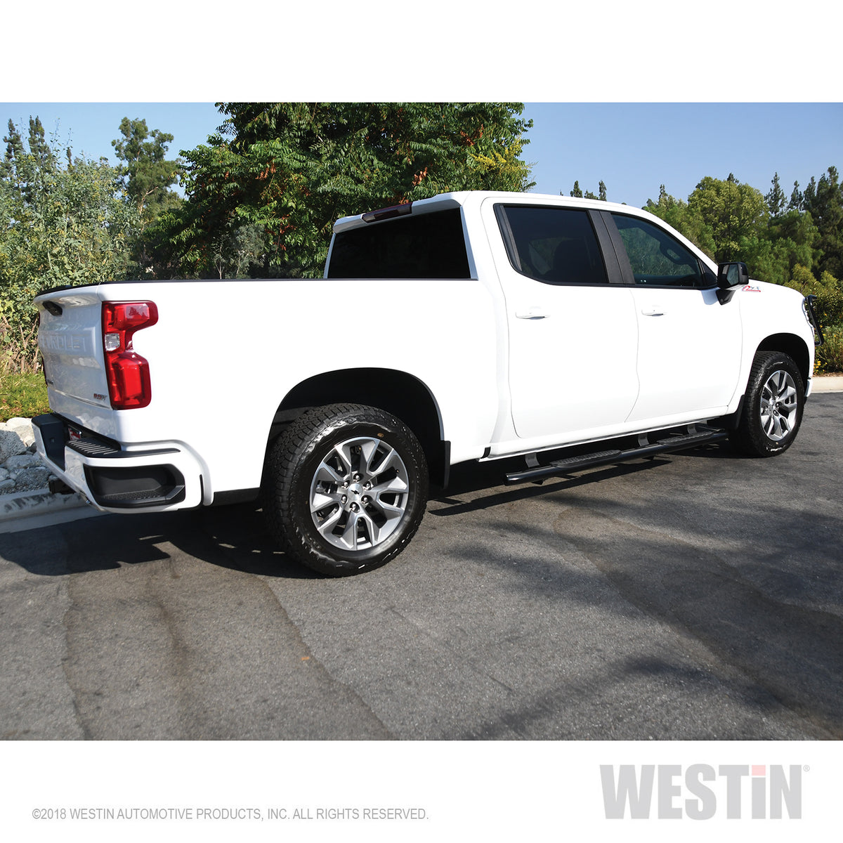 Westin PRO TRAXX 4 Nerf Steps 2019-2024 Chevy/GMC Silverado/Sierra 1500 Crew Cab