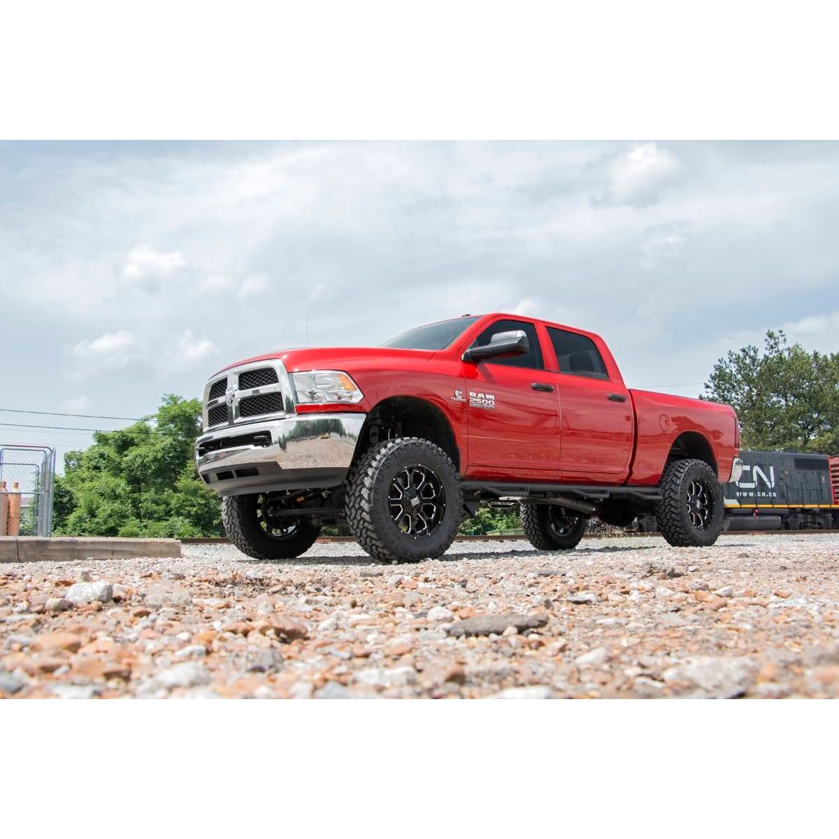 ROUGH COUNTRY 5 Inch Lift Kit | Radius Arm Drop | SRW | Ram 3500 4WD (2013-2015) | 35620