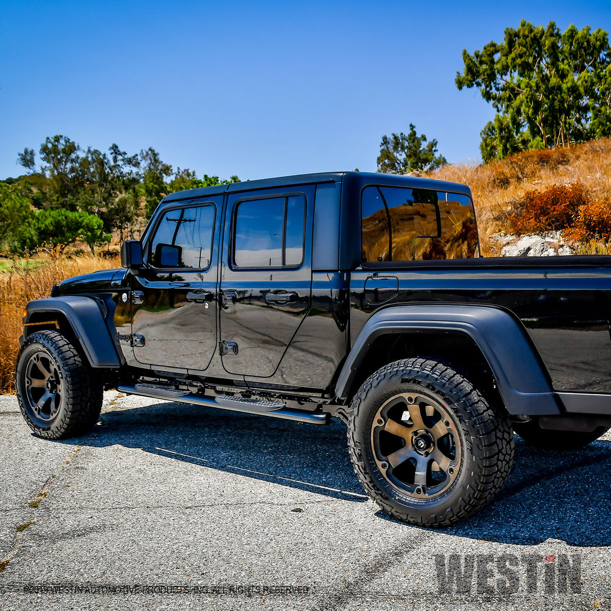 Westin PRO TRAXX 4 Nerf Steps 2020-2024 Jeep Gladiator