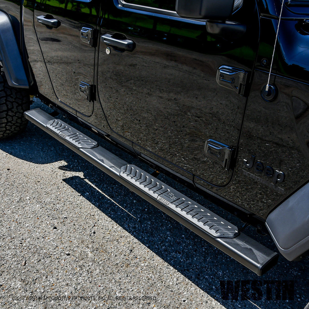 Westin R5 Nerf Steps 2020-2024 Jeep Gladiator