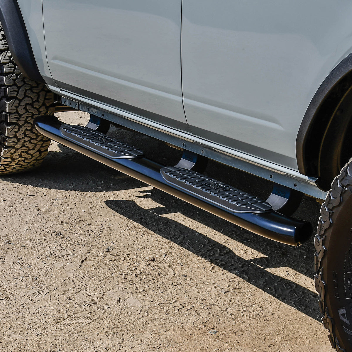 Westin PRO TRAXX 5 Nerf Steps 2021-2024 Ford Bronco 4dr
