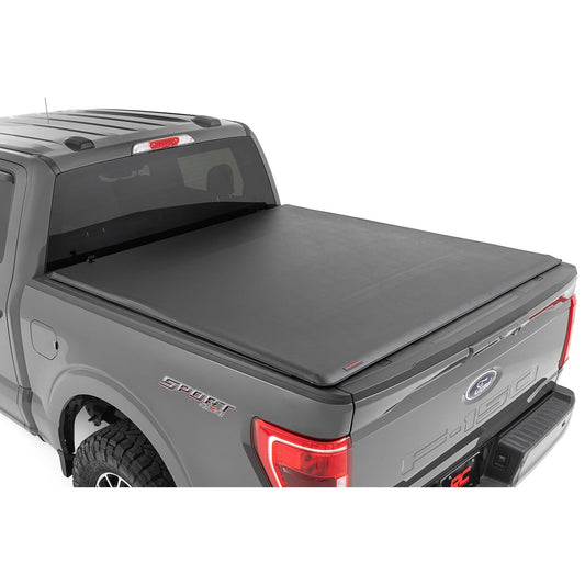 ROUGH COUNTRY Soft Roll Up Bed Cover | 6'7" Bed | Ford F-150/F-150 Lightning/Raptor  (15-25) | 42225650