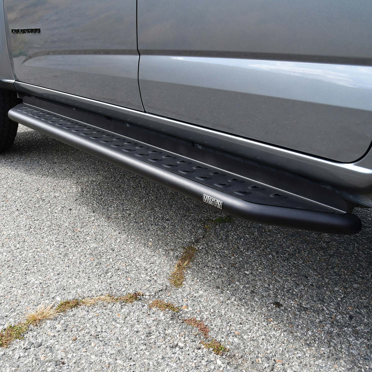 Westin Outlaw Running Boards 2015-2024 Chevy/GMC Colorado/Canyon Crew Cab