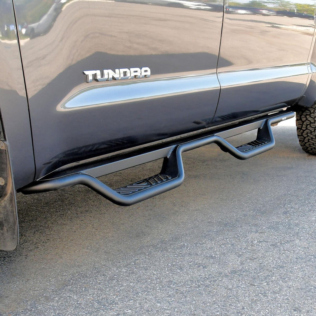 Westin Outlaw Drop Nerf Steps 2007-2021 Toyota Tundra CrewMax