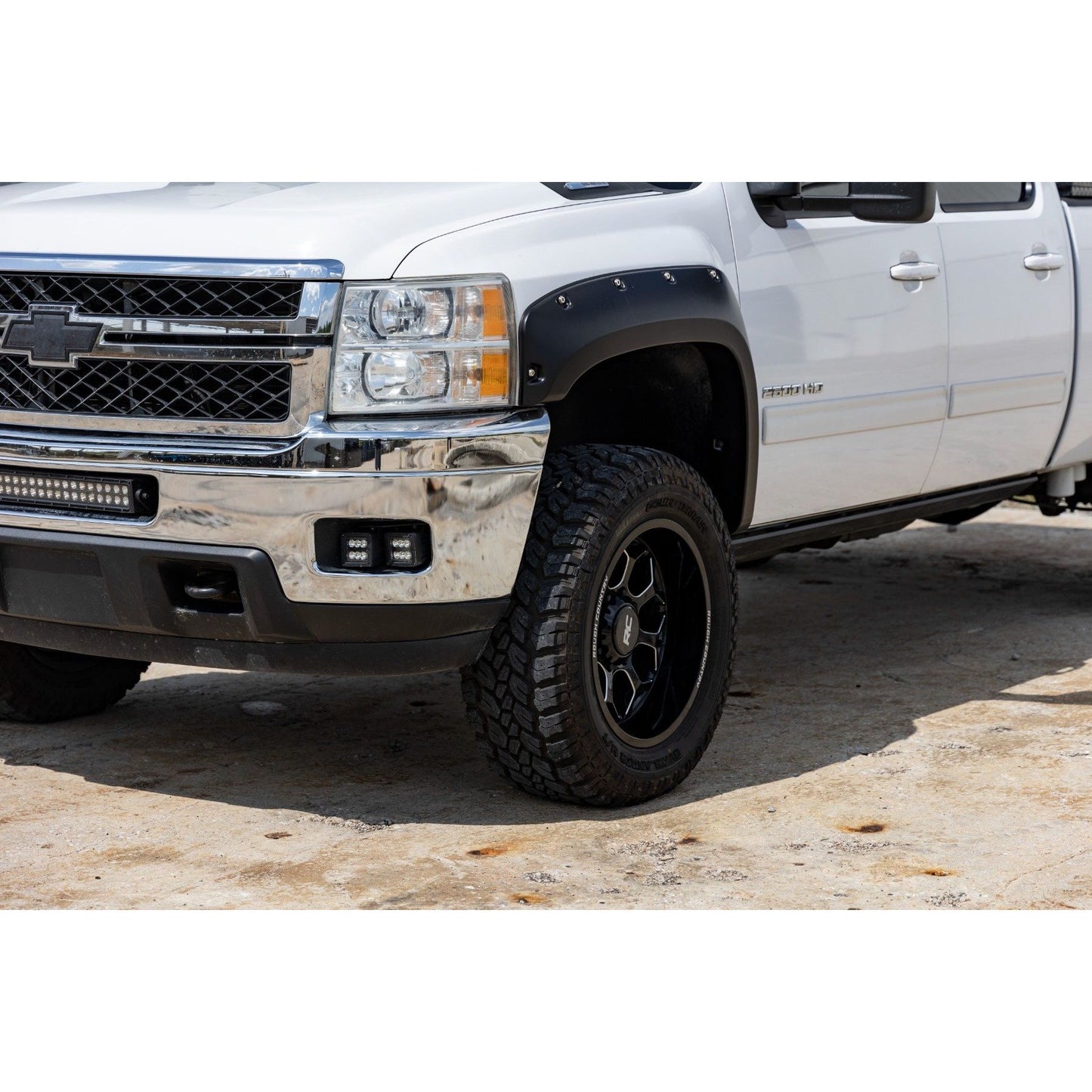 ROUGH COUNTRY Pocket Fender Flares | GAZ Summit White | Chevy Silverado 1500/2500HD/3500HD (07-14) | F-C10714B-GAZ