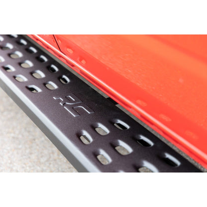 ROUGH COUNTRY RPT2 Running Boards | Crew Cab | Black | Ram 1500 (19-25)/1500 TRX (21-24)  | 44004