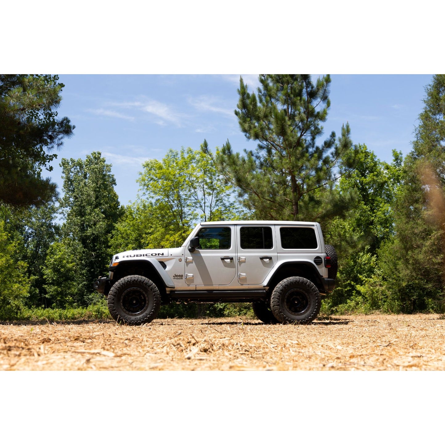 ROUGH COUNTRY 3.5 Inch Lift Kit | C/A Drop | 4-Door | 392 | Jeep Wrangler Unlimited (18-23) | 60600