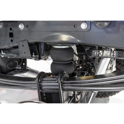 ROUGH COUNTRY Air Spring Kit | Ford F-250/F-350 Super Duty 4WD (2017-2025) | 10038