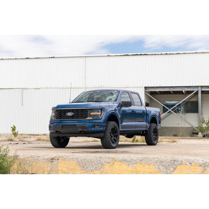 ROUGH COUNTRY | 3 Inch Lift Kit  Forged UCA  Ford F-150 2WD (2021-2026) | 41430_A