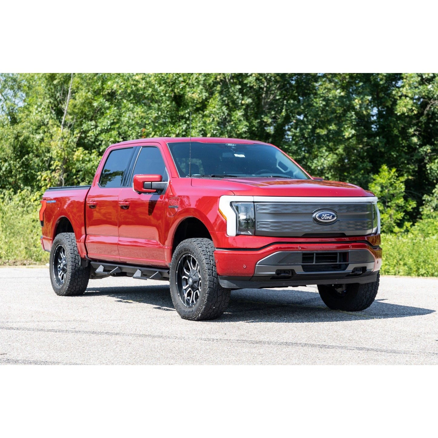 ROUGH COUNTRY | 3 Inch Lift Kit  Forged UCA  Ford F-150 Lightning 4WD (2022-2026) | 40900