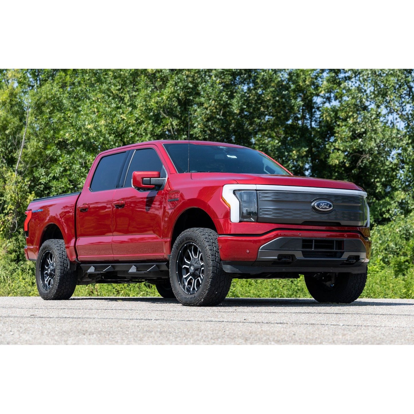 ROUGH COUNTRY | 3 Inch Lift Kit  Forged UCA  Ford F-150 Lightning 4WD (2022-2026) | 40900