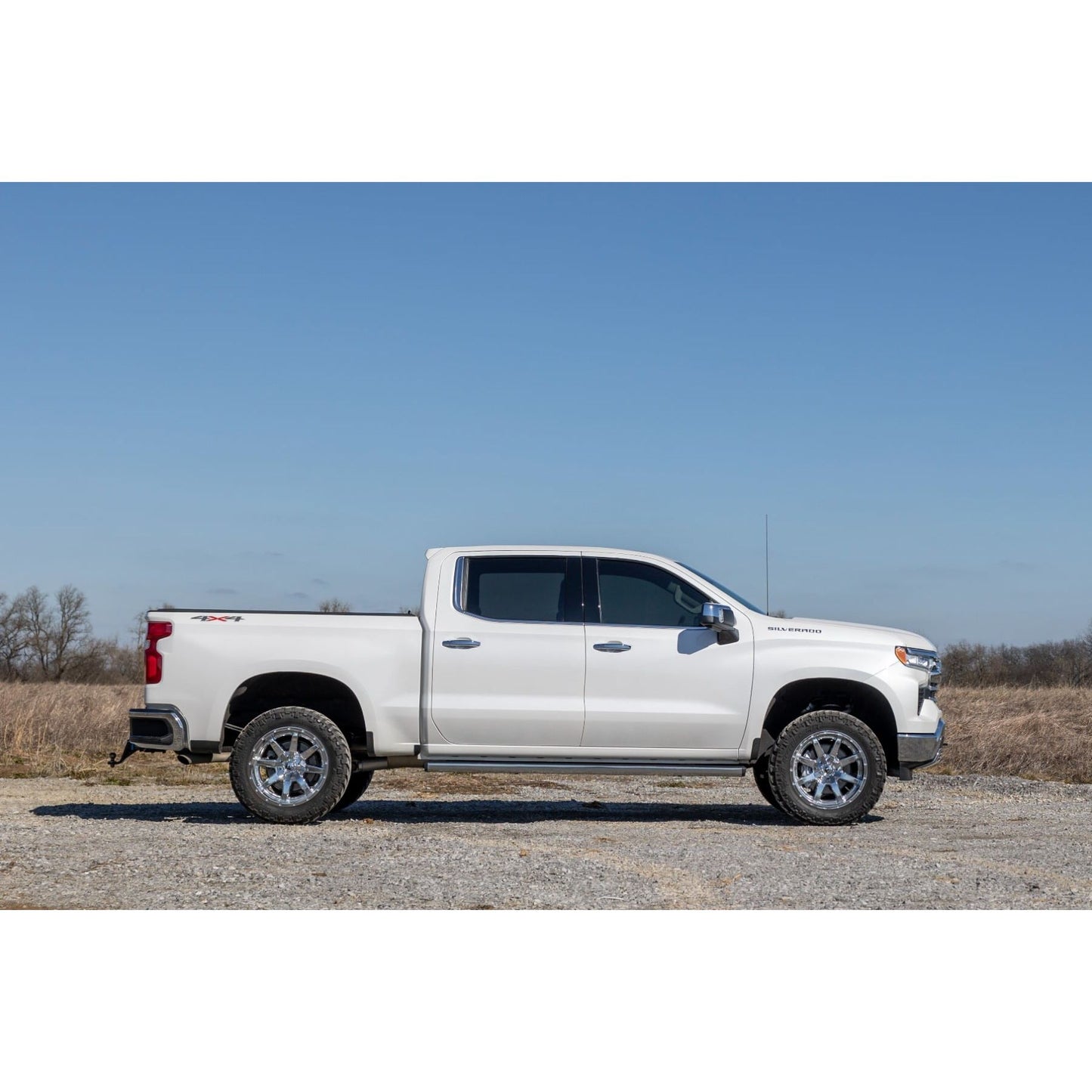 ROUGH COUNTRY | 3.5 Inch Lift Kit  M1  Rear Mono Leaf  Chevy Silverado 1500 2WD/4WD (25-26) | 28240_A