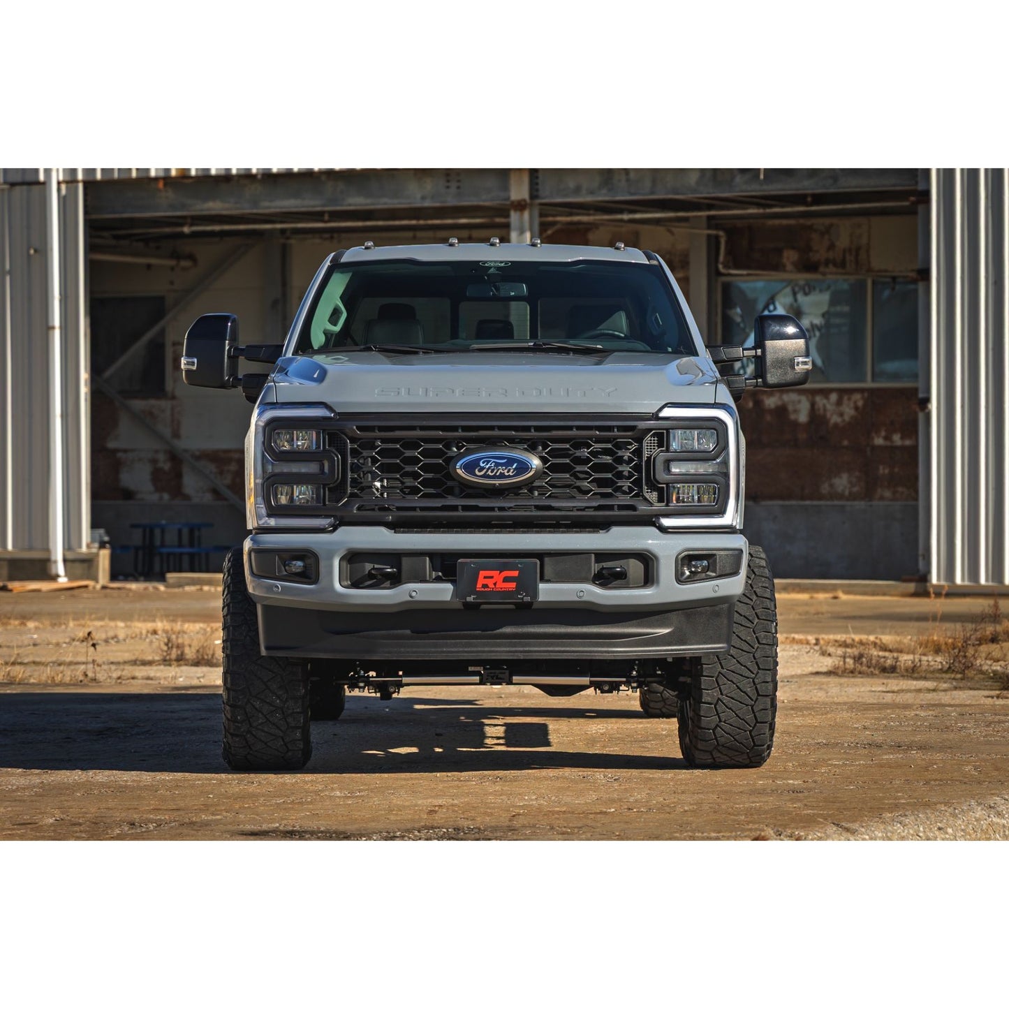 ROUGH COUNTRY 6 Inch Lift | C/O V2 | Ford F-250/F-350 Super Duty 4WD (2023-2025) | 400258