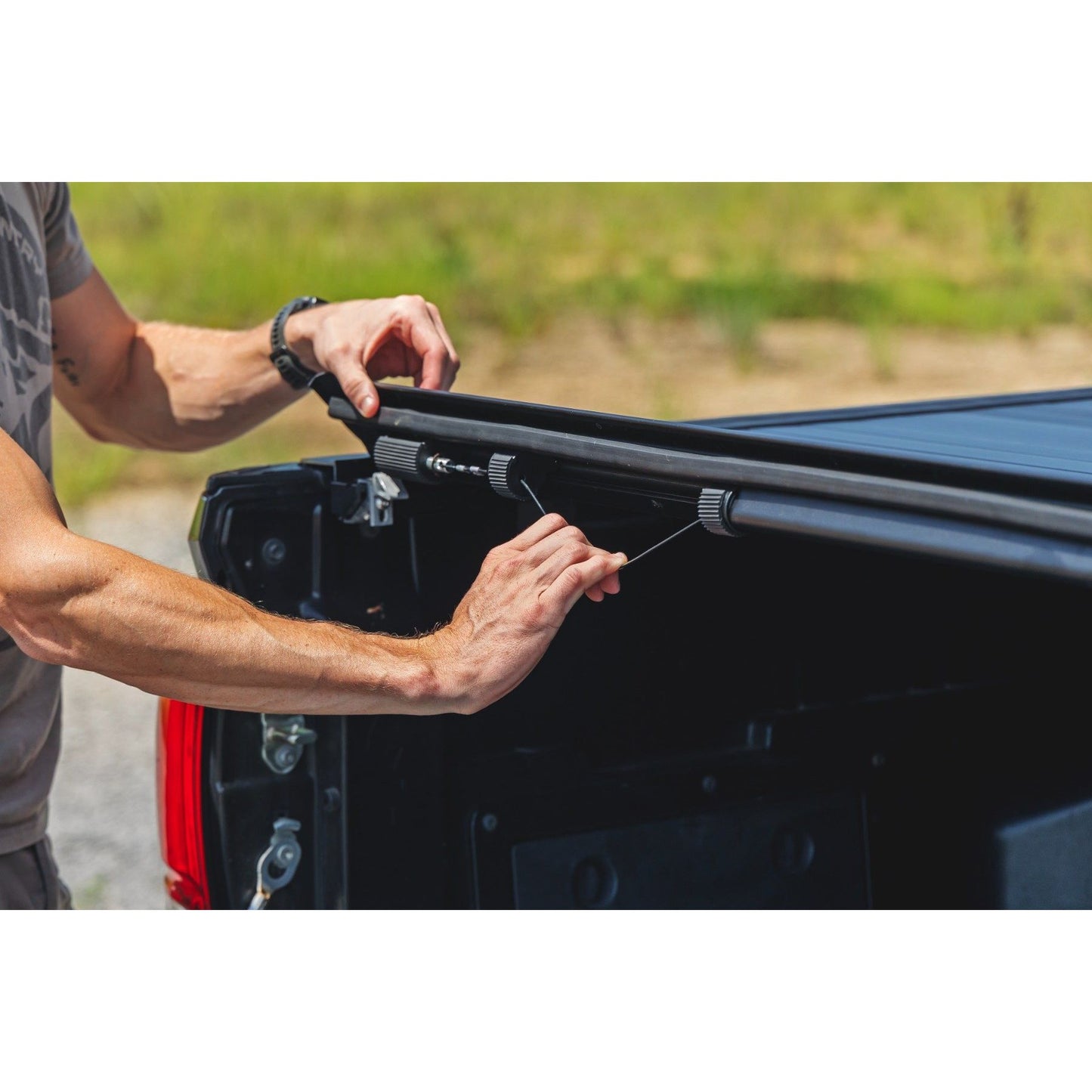 ROUGH COUNTRY Hard Roll Up Bed Cover | 5' Bed | Toyota Tacoma 2WD/4WD (2016-2023) | 50420500