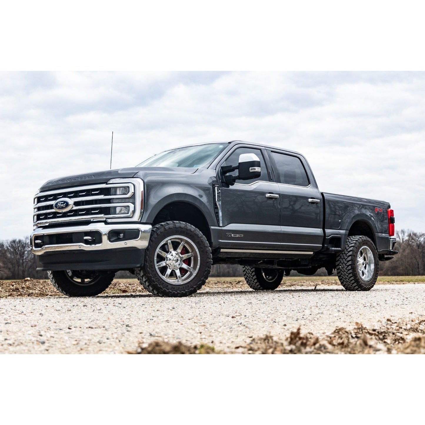 ROUGH COUNTRY | 2 Inch Leveling Kit  Track Bar Bracket  Ford F-250/F-350 Super Duty (17-26) | 51017