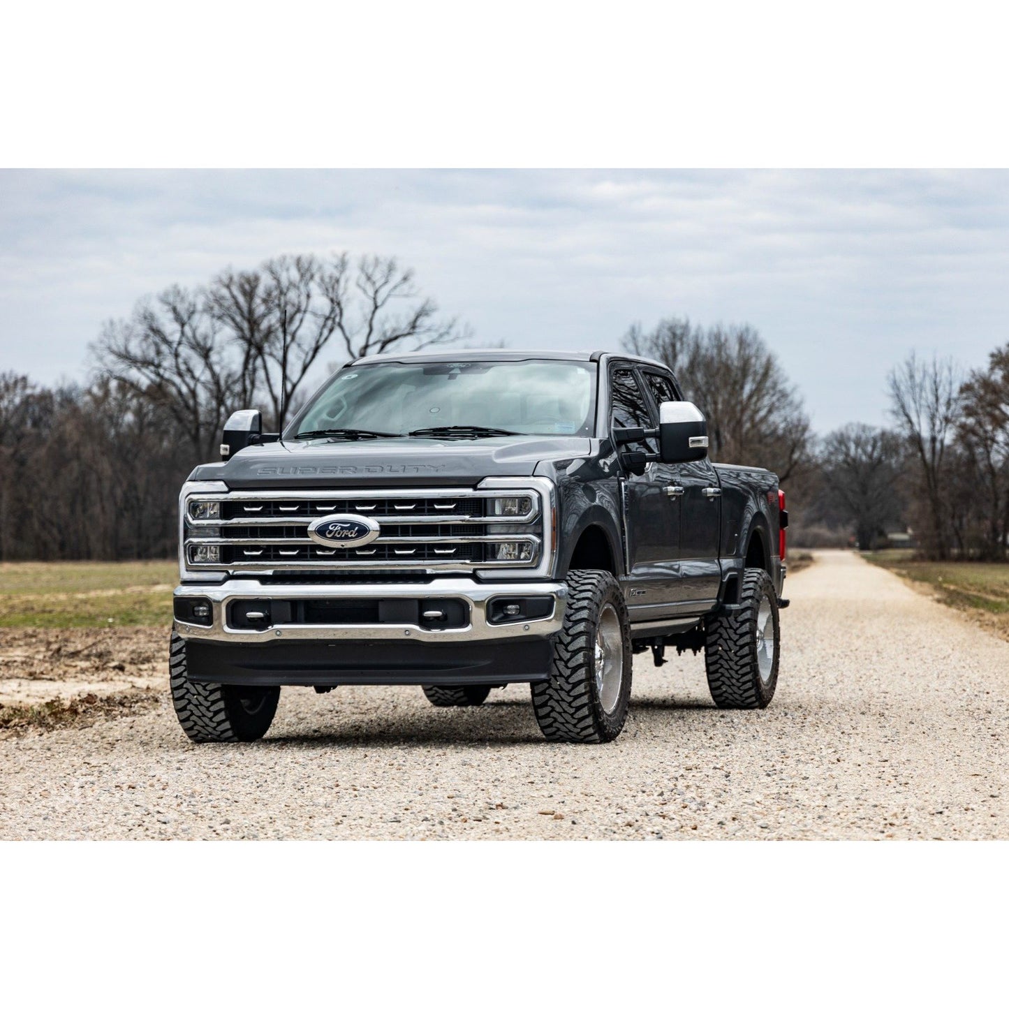 ROUGH COUNTRY | 2 Inch Leveling Kit  Track Bar Bracket  Ford F-250/F-350 Super Duty (17-26) | 51017