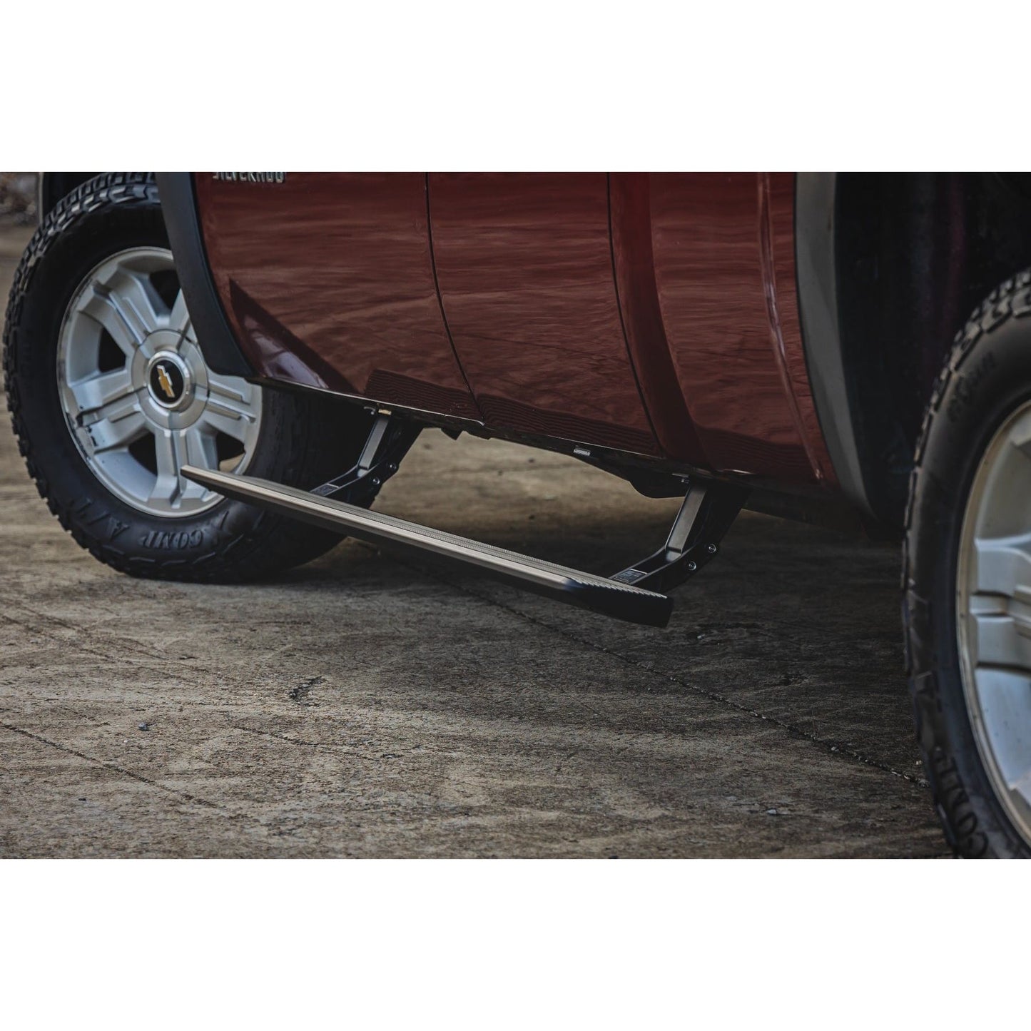 ROUGH COUNTRY | Power Running Boards  HT-Series  Double Cab  Chevy/GMC 1500/2500HD/3500HD (14-18) | ESR51523