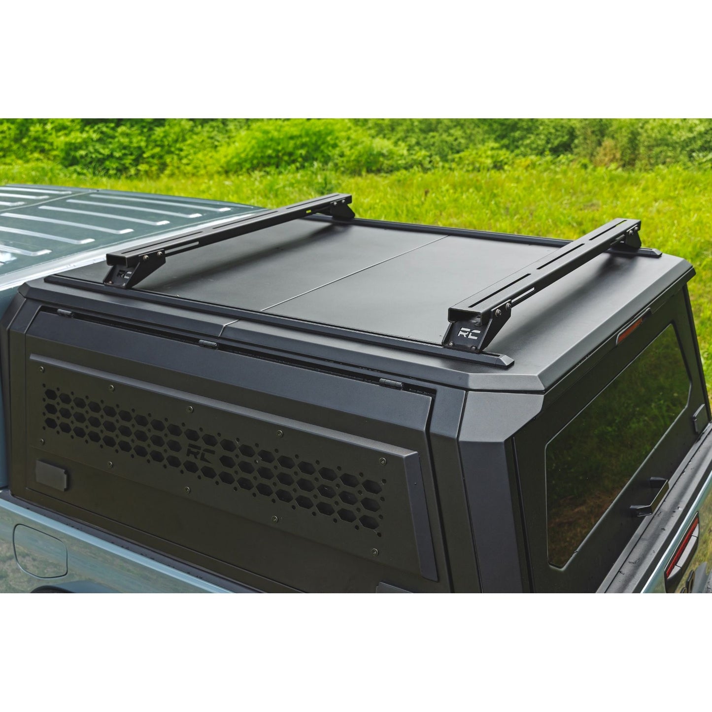 ROUGH COUNTRY | Adjustable Crossbars  Universal T-Slot  Bed Cap | 88215