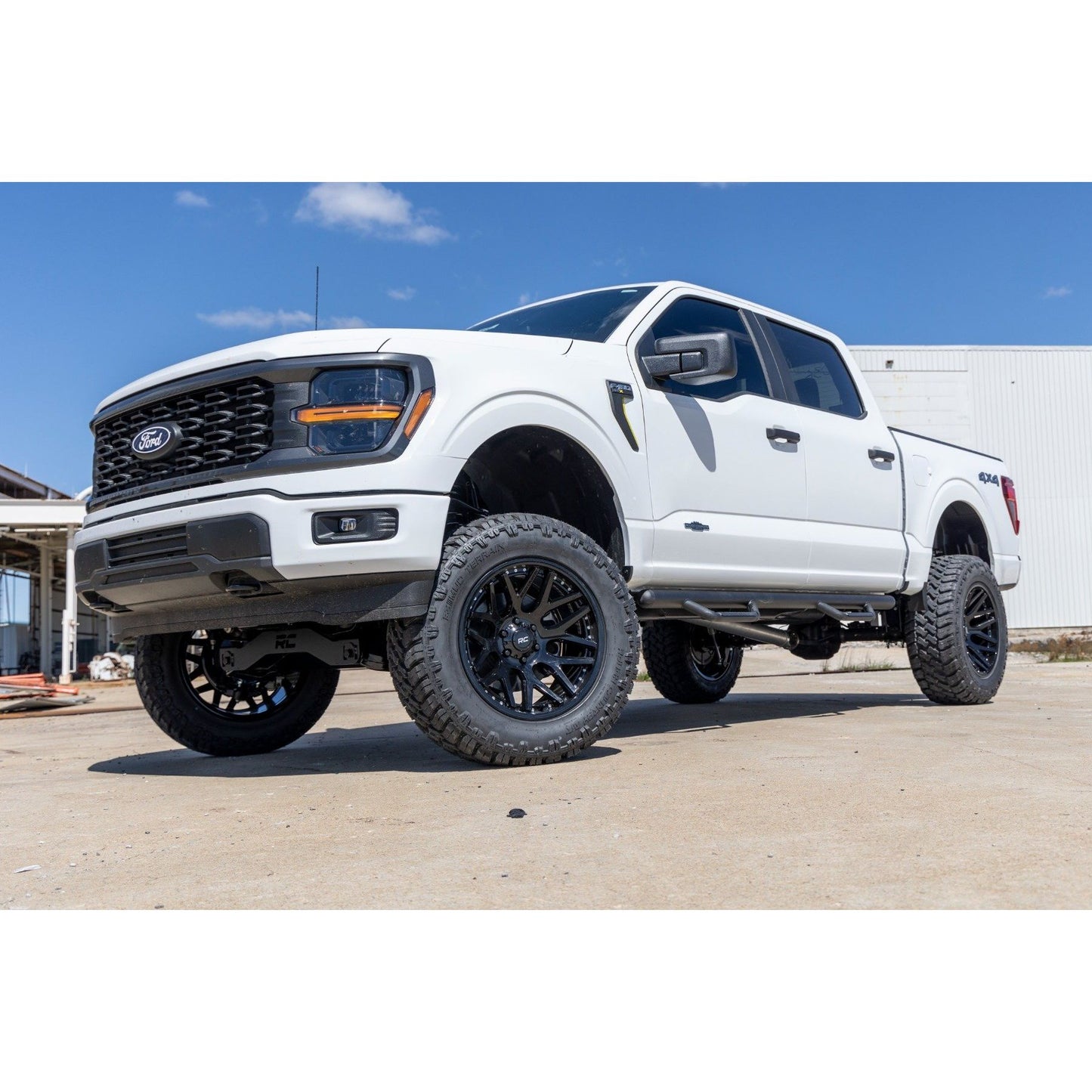 ROUGH COUNTRY | 6 Inch Lift Kit  Vertex  Ford F-150 4WD (2021-2026) | 49950