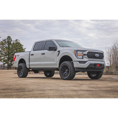 ROUGH COUNTRY 4 inch Lift Kit | Forged UCA | M1/M1 | No Cut | Ford F-150 4WD (2021-2025) | 41840
