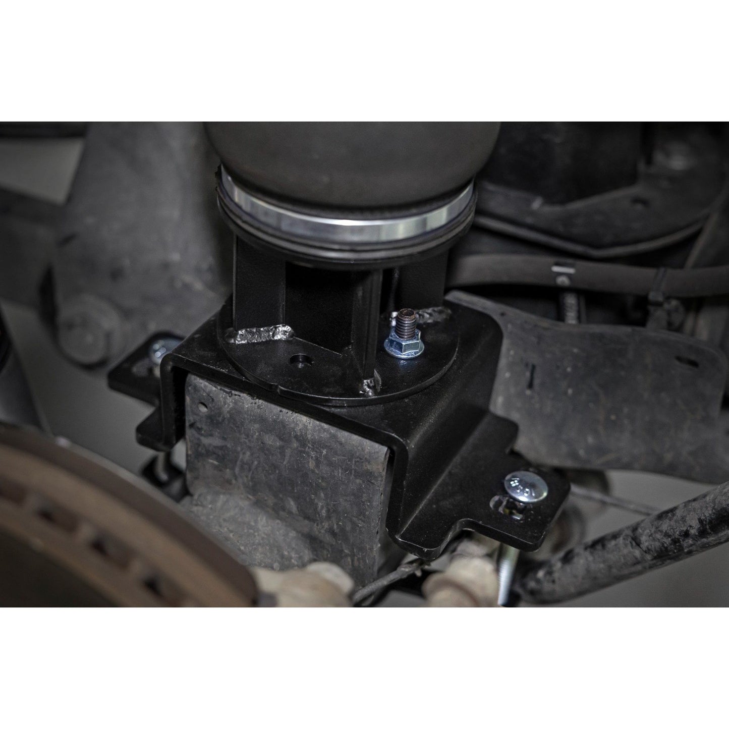 ROUGH COUNTRY Air Spring Kit | Ram 2500 2WD (2014-2026) | 10037