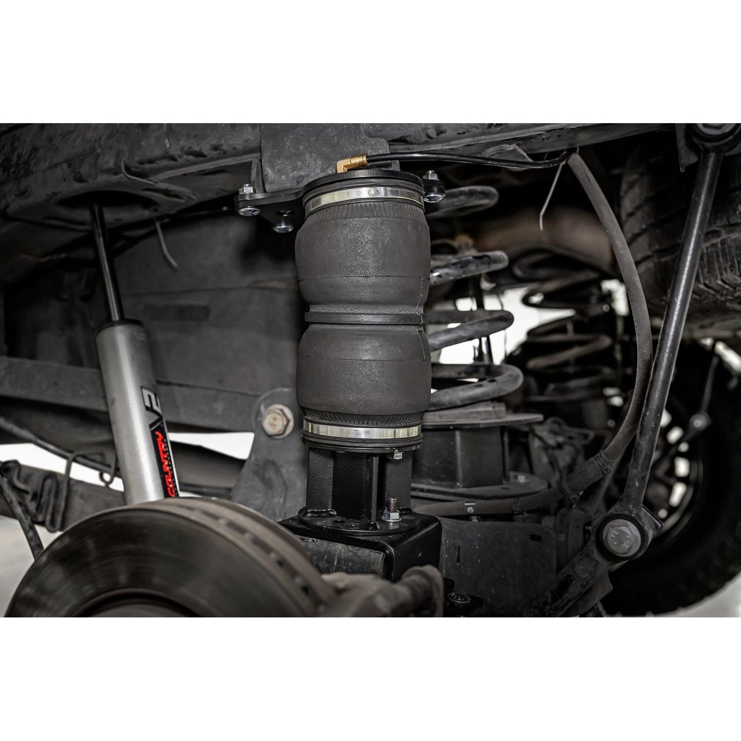 ROUGH COUNTRY Air Spring Kit w/compressor | Wireless Controller | Ram 2500 4WD (2014-2023) | 10029WC