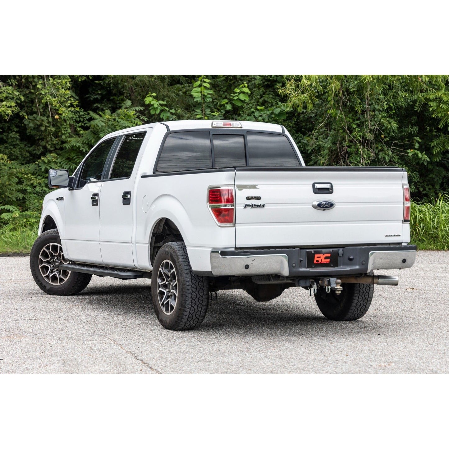 ROUGH COUNTRY RPT2 Running Board | Crew Cab | Black | Ford F-150 2WD/4WD (2009-2014) | 44010