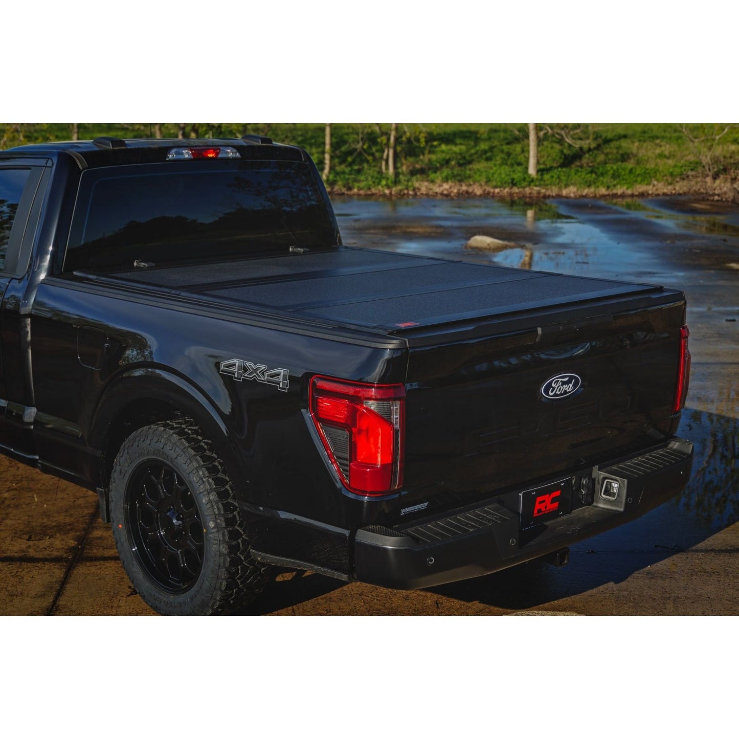 ROUGH COUNTRY | Hard Tri-Fold Flip Up Bed Cover  6'7" Bed  Ford F-150 2WD/4WD (2021-2026) | 49225650