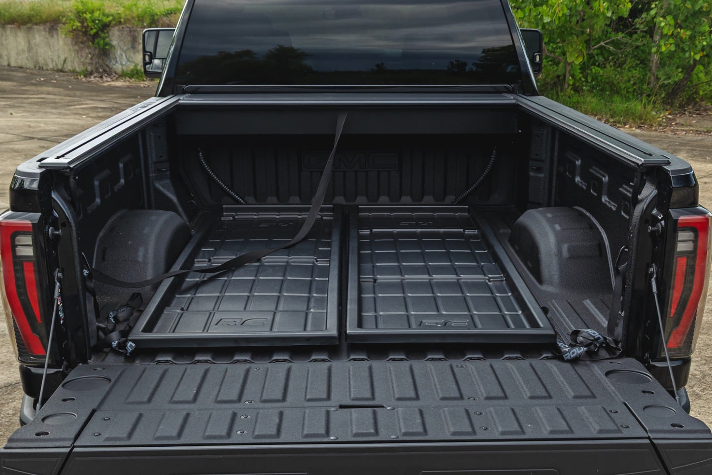 ROUGH COUNTRY | Slide-Out Truck Bed Cargo Trays  Fits 6'7"–6'10" Beds  Easy Tailgate Access | 10215