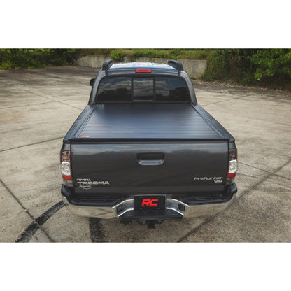 ROUGH COUNTRY | Hard Roll Up Bed Cover  5' Bed  Toyota Tacoma 2WD/4WD (2005-2015) | 50415500