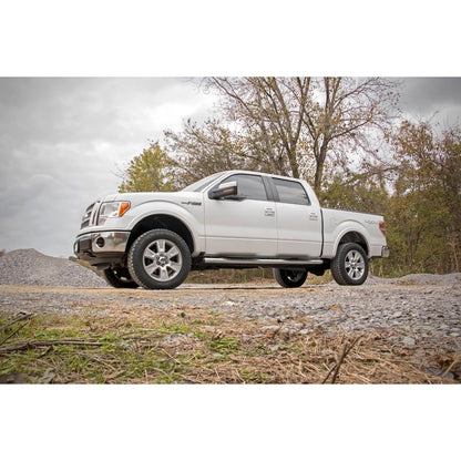 ROUGH COUNTRY 2 Inch leveling Kit | Aluminum | Ford F-150 2WD/4WD (2009-2013) | 568