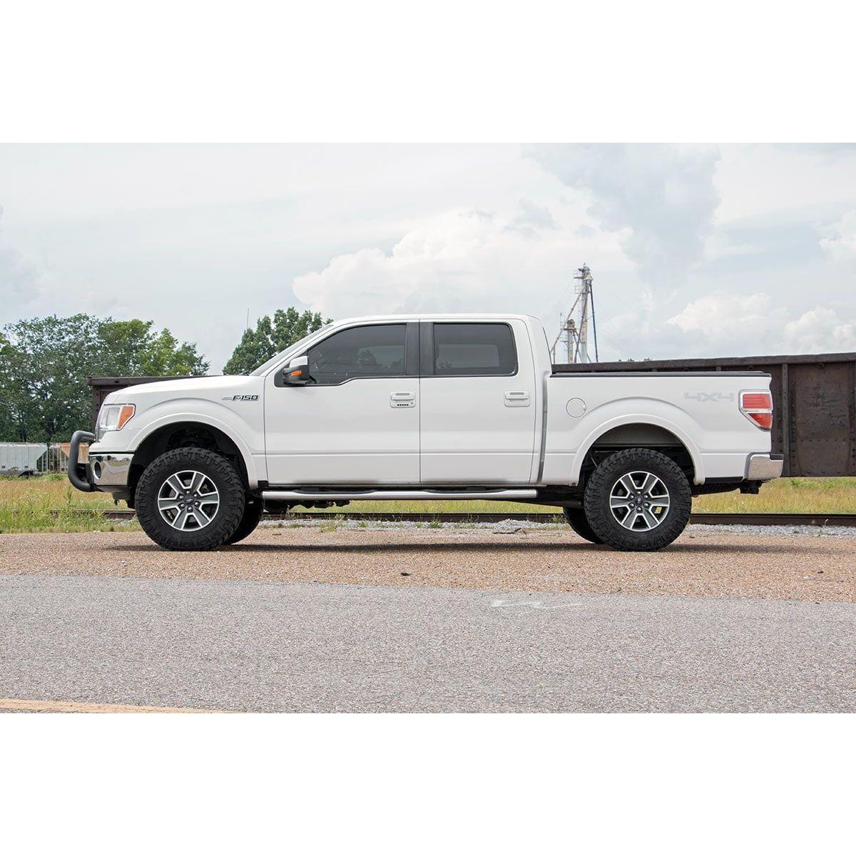 ROUGH COUNTRY | 3 Inch Lift Kit  N3 Struts  Ford F-150 4WD (2009-2013) | 54431