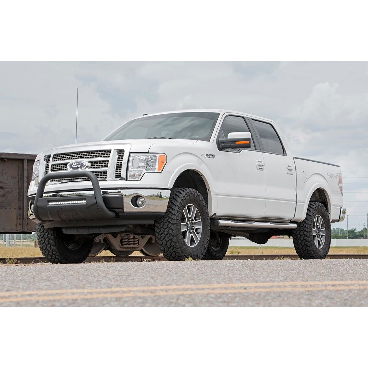 ROUGH COUNTRY | 3 Inch Lift Kit  N3 Struts  Ford F-150 4WD (2009-2013) | 54431