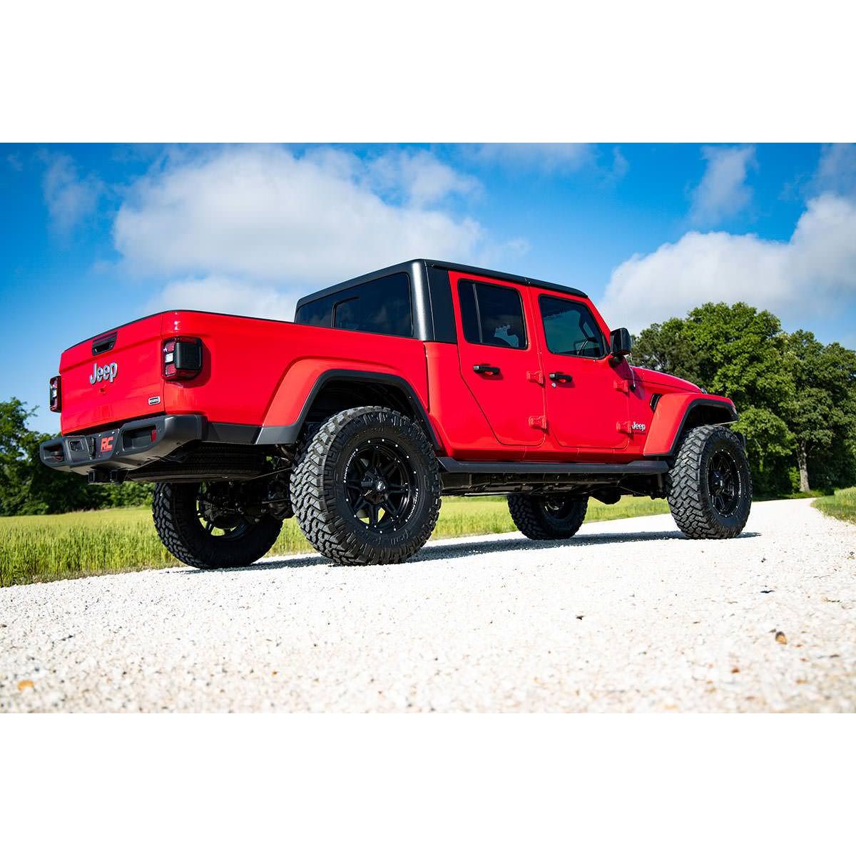 ROUGH COUNTRY 3.5 Inch Lift Kit | Spacers | Jeep Gladiator JT 4WD (2020-2023) | 63730