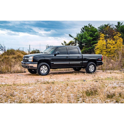 ROUGH COUNTRY 1.5-2 Inch Lift Kit | M1 | Chevy Silverado & GMC Sierra 1500 4WD (1999-2006 & Classic) | 28340