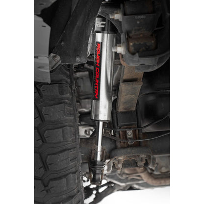 ROUGH COUNTRY | Vertex 2.5 Reservoir Rear Shocks  3"  Toyota Tacoma 2WD/4WD (2005-2023) | 699010