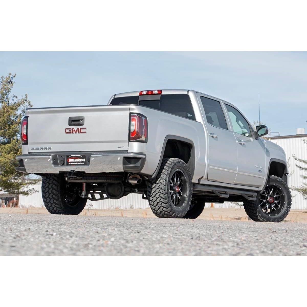 ROUGH COUNTRY 3.5 Inch Lift Kit | Cast Steel LCA | FR M1 | Chevy/GMC 1500 (14-18 & Classic) | 12440