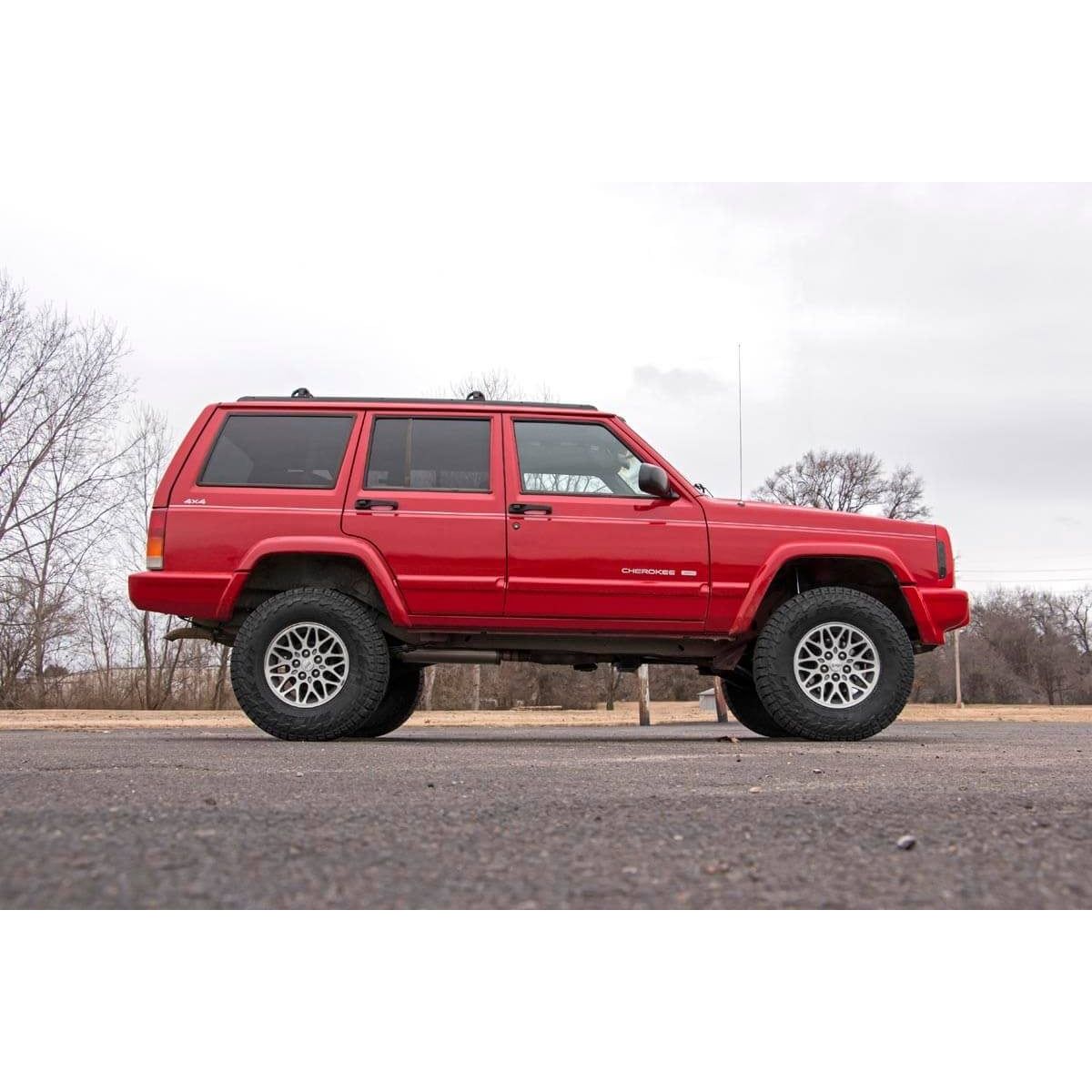 ROUGH COUNTRY 3 Inch Lift Kit | Series II | RR Springs | Jeep Cherokee XJ 2WD/4WD (84-01) | 630XN2