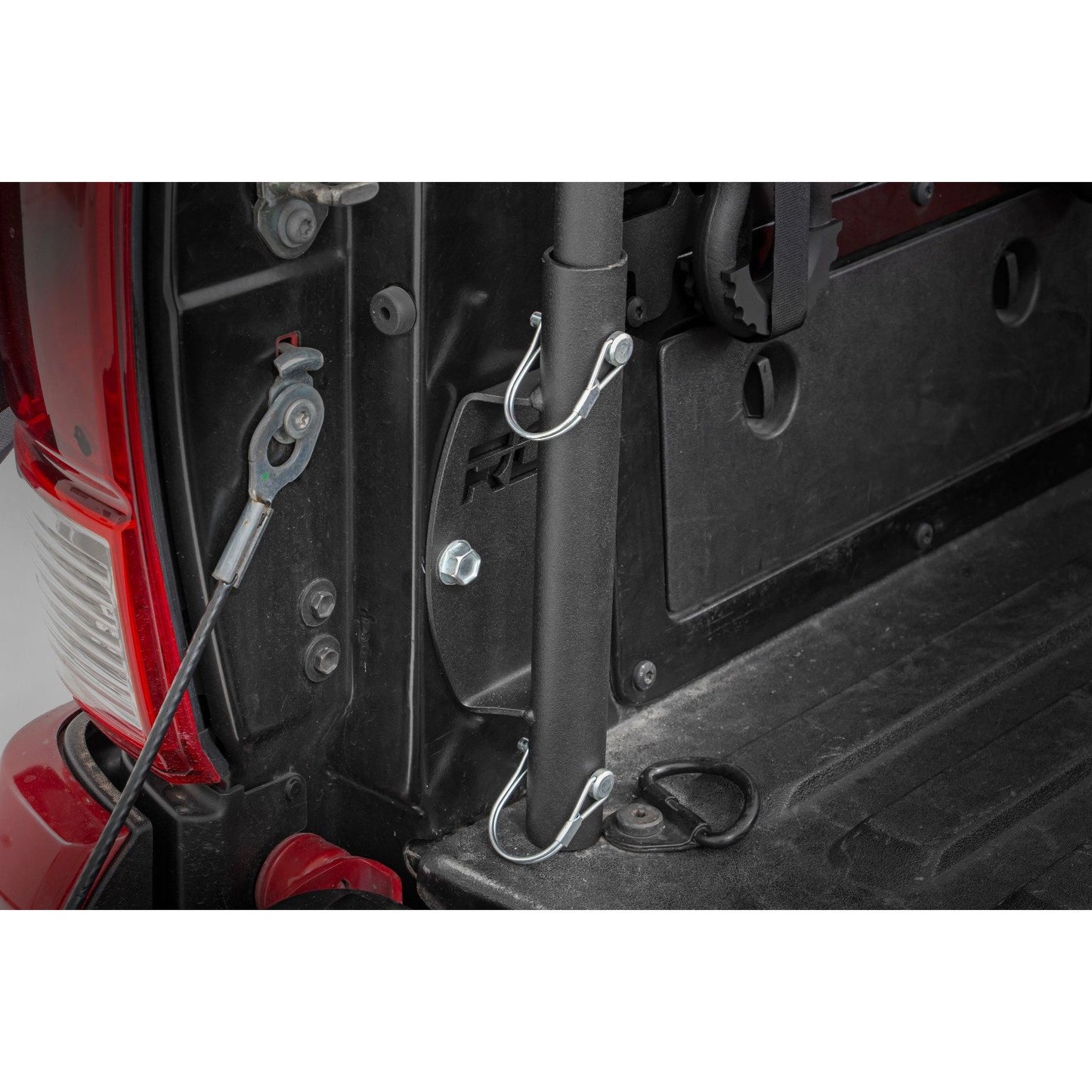 ROUGH COUNTRY Flag Pole Holder | Bed Rail | 117501