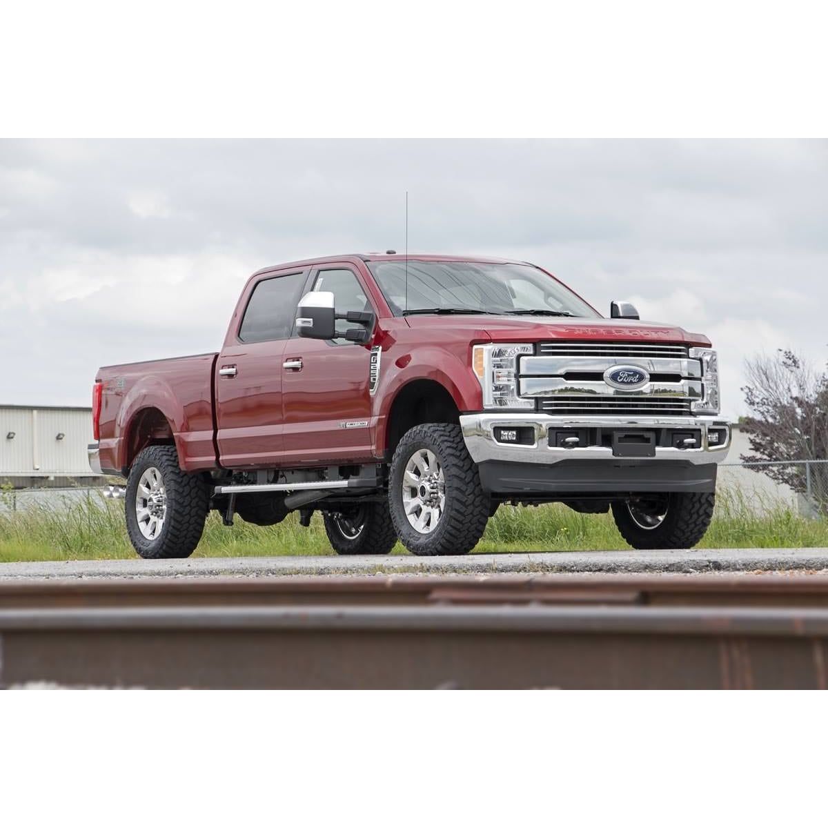ROUGH COUNTRY | 3 Inch Lift Kit  M1  Ford F-250 Super Duty 4WD (2017-2022) | 50240
