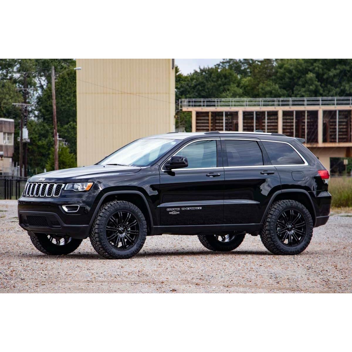 ROUGH COUNTRY 2.5 Inch Lift Kit | Jeep Grand Cherokee WK2 2WD/4WD (2011-2022) | 60300