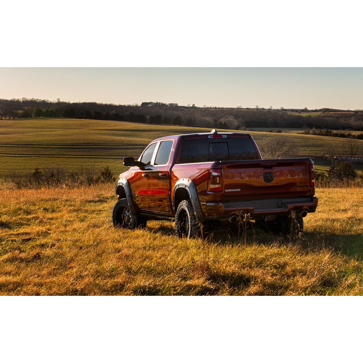 ROUGH COUNTRY | Defender Fender Flares  PAF Silver  Ram 1500 2WD/4WD (2019-2024) | A-D10914-PAF