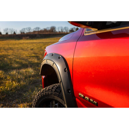 ROUGH COUNTRY | Defender Fender Flares  PAF Silver  Ram 1500 2WD/4WD (2019-2024) | A-D10914-PAF