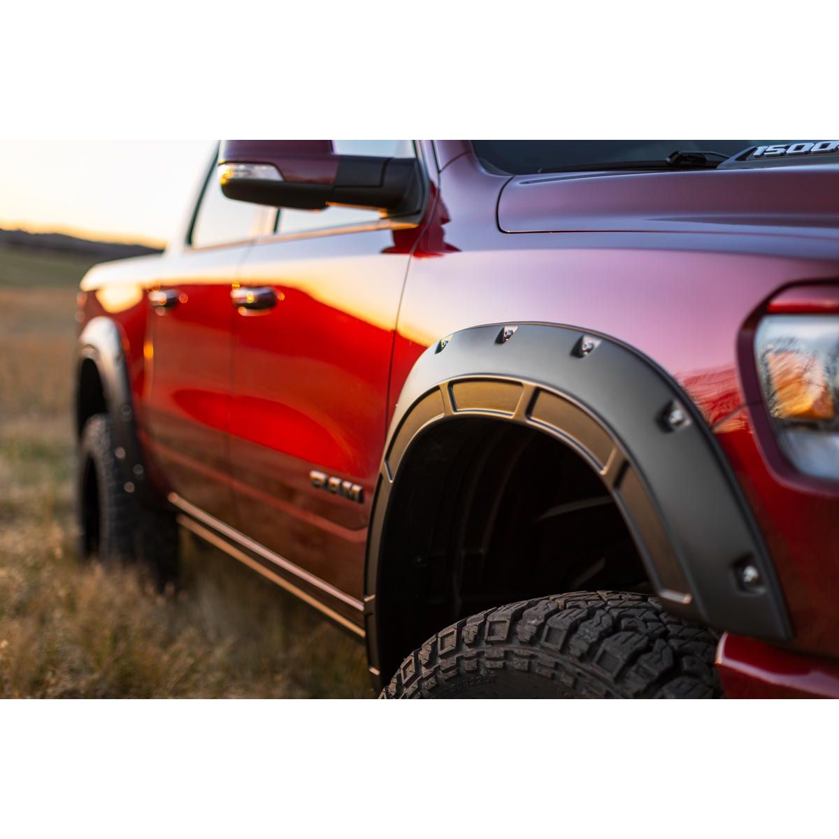 ROUGH COUNTRY | Defender Fender Flares  PAU Granite Crystal  Ram 1500 2WD/4WD (2019-2024) | A-D10914-PAU